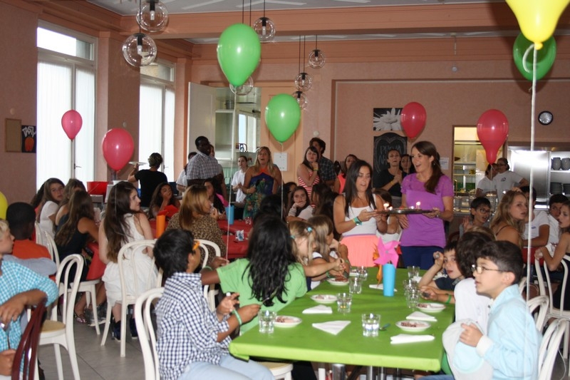 Village Camps International Summer Camp Leysin, Switzerland 2025-08-09 https://www.villagecamps.com/journals_admin/images/716-21-prom (135).jpg